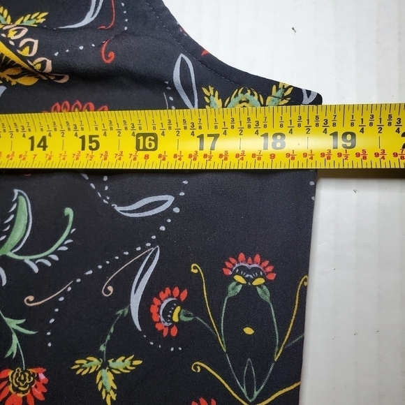 Cabi Legend Sleeveless blouse Style  #3621 Black Size S - Picture 9 of 11